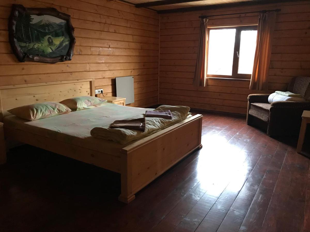 Hôtel Yalta à Russkaya Lozovaya Extérieur photo
